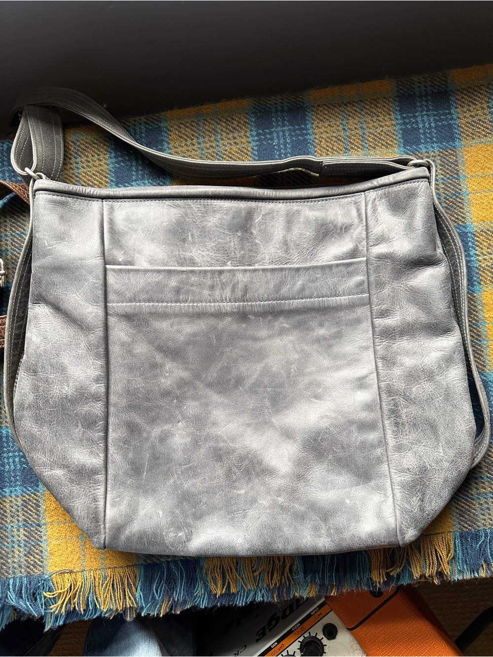 Rough and Tumble Medium Hartley in Original Granite Leather Bag